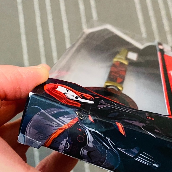 Marvel Black Widow - From the Disney Store, NWT - Picture 2 of 2